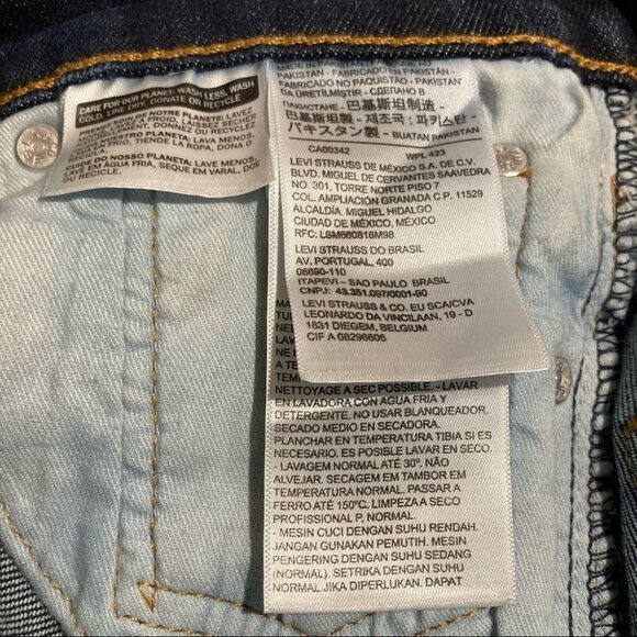 LEVI’S 511 Sz 30 Raw Hem Some Distressing Dark Wash Stretch  Denim Shorts - Picture 5 of 7